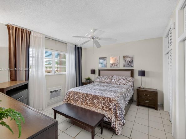 16901 NE 13th Ave 210, Miami FL 33162