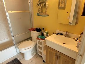 3522 NE 171st St 104, North Miami Beach FL 33160