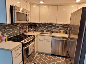 3522 NE 171st St 104, North Miami Beach FL 33160