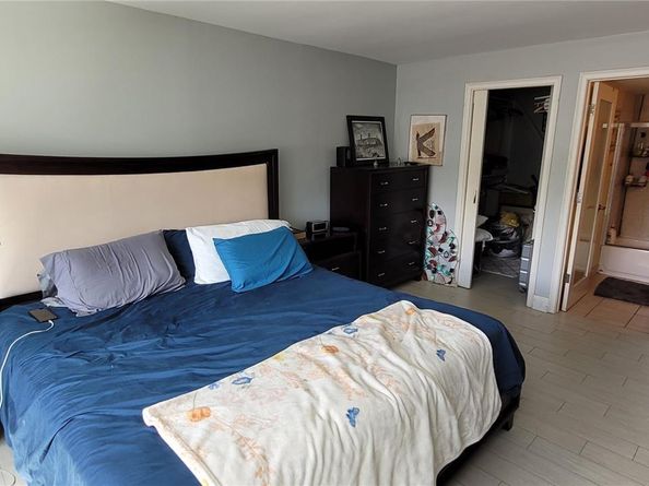 3522 NE 171st St 104, North Miami Beach FL 33160