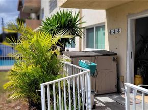 3522 NE 171st St 104, North Miami Beach FL 33160