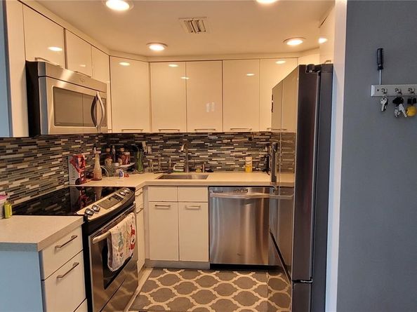 3522 NE 171st St 104, North Miami Beach FL 33160