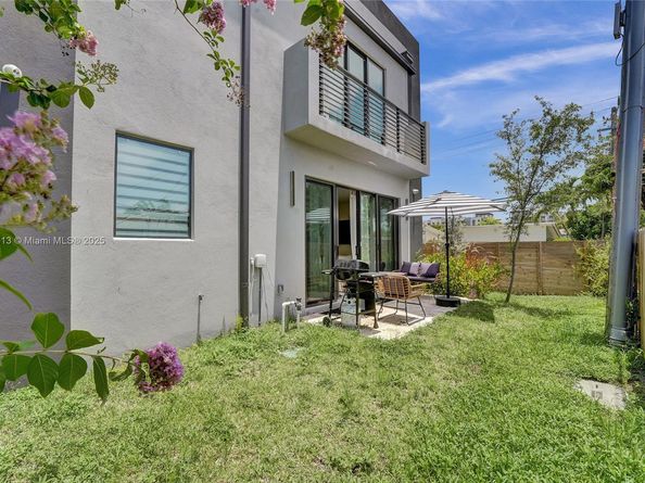 1617 NE 11th St 1, Fort Lauderdale FL 33304