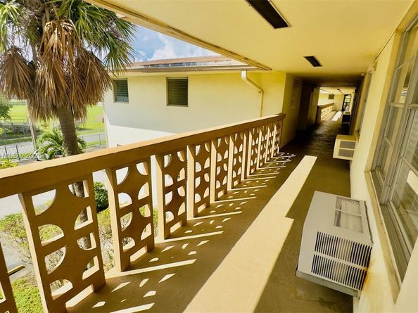 16901 NE 13th Ave 309, Miami FL 33162