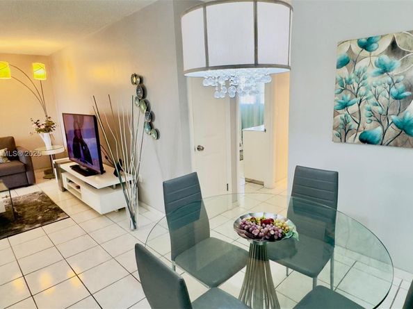 16901 NE 13th Ave 309, Miami FL 33162