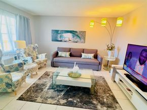 16901 NE 13th Ave 309, Miami FL 33162
