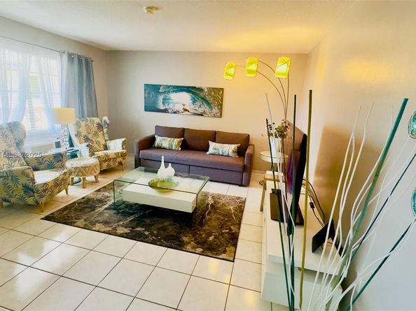 16901 NE 13th Ave 309, Miami FL 33162