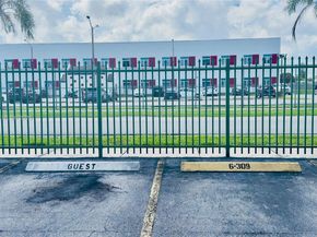 16901 NE 13th Ave 309, Miami FL 33162