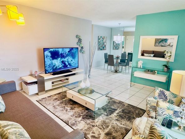 16901 NE 13th Ave 309, Miami FL 33162