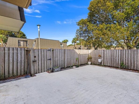 4517 45th Way, West Palm Beach FL 33407