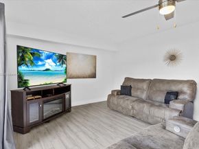 4517 45th Way, West Palm Beach FL 33407