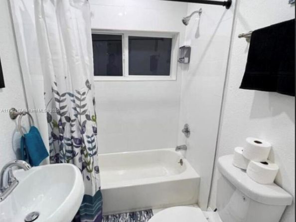 1741 NW 68th Ter, Miami FL 33147