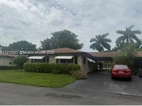 504 Sandpiper Cir, Delray Beach FL 33445