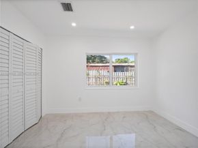 540 Harem Ave, Opa-Locka FL 33054