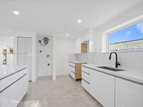 540 Harem Ave, Opa-Locka FL 33054