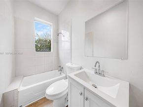 1648 NW 33rd St, Miami FL 33142