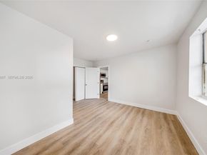 1648 NW 33rd St, Miami FL 33142