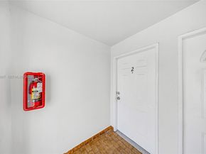 1648 NW 33rd St, Miami FL 33142