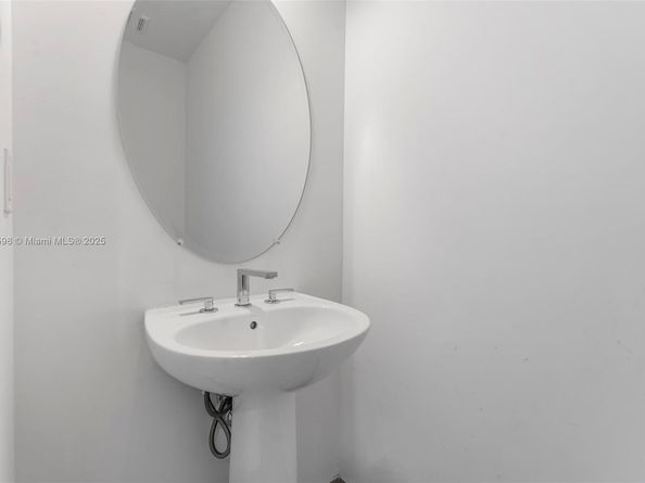 552 Parsons Way, Deerfield Beach FL 33442