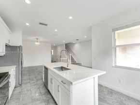 552 Parsons Way, Deerfield Beach FL 33442