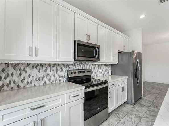 552 Parsons Way, Deerfield Beach FL 33442