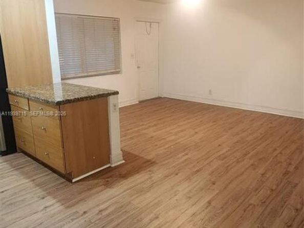 1423 Holly Heights Dr 17, Fort Lauderdale FL 33304