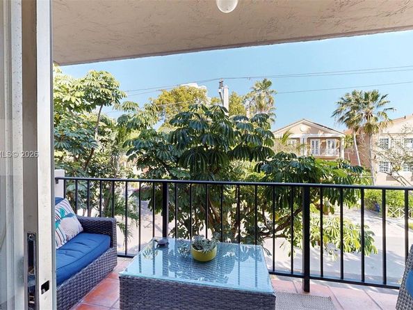 3860 NE 170th St 310, North Miami Beach FL 33160