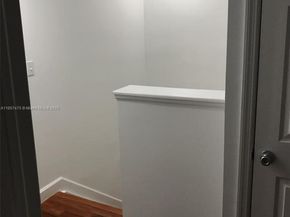 2821 NE 185th St 408, Aventura FL 33180
