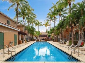 2821 NE 185th St 408, Aventura FL 33180