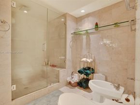 1717 N Bayshore Dr A2451, Miami FL 33132