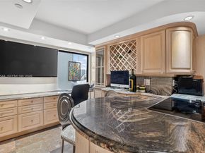 1717 N Bayshore Dr A2451, Miami FL 33132