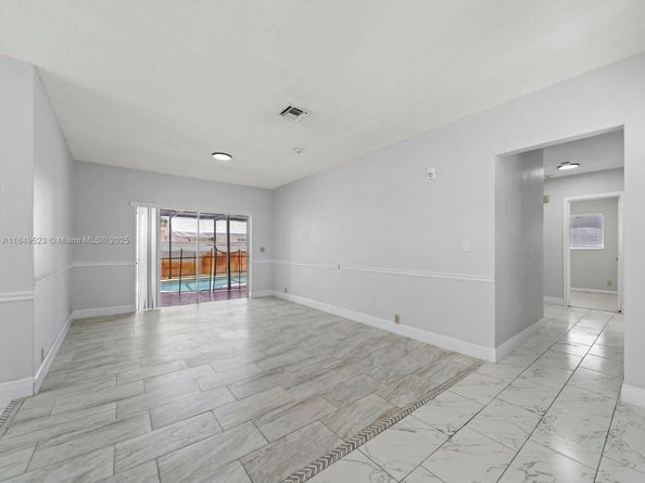 6572 SW 8th Ct, North Lauderdale FL 33068