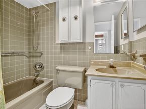 3050 NE 16th Ave 407, Oakland Park FL 33334