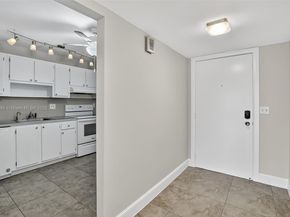 3050 NE 16th Ave 407, Oakland Park FL 33334