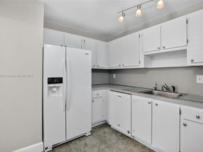 3050 NE 16th Ave 407, Oakland Park FL 33334