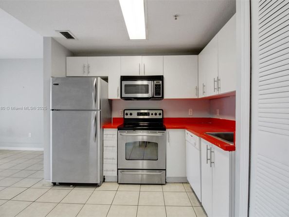 3410 Coral Way 904, Miami FL 33145