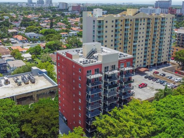3410 Coral Way 904, Miami FL 33145