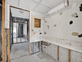 6060 S Falls Cir Dr 306, Lauderhill FL 33319