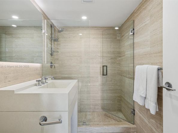 102 24th St 1440, Miami Beach FL 33139