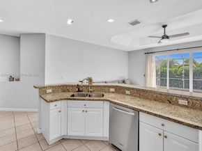 2117 NE 40th Rd, Homestead FL 33033