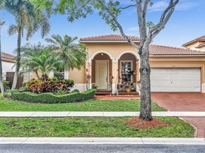 2117 NE 40th Rd, Homestead FL 33033