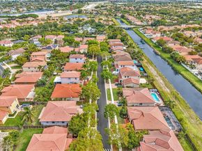 2117 NE 40th Rd, Homestead FL 33033
