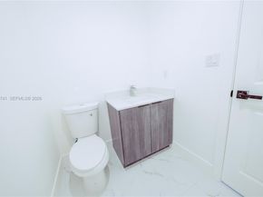 1112 NW 81st St, Miami FL 33150
