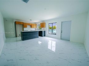 1112 NW 81st St, Miami FL 33150