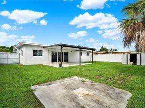 7932 Meridian St, Miramar FL 33023