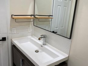 1901 NW S River Dr 12B, Miami FL 33125
