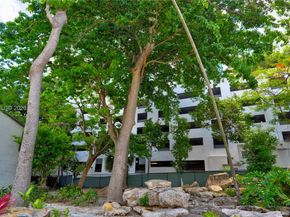 1901 NW S River Dr 12B, Miami FL 33125
