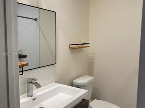 1901 NW S River Dr 12B, Miami FL 33125