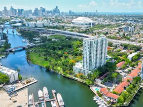 1901 NW S River Dr 12B, Miami FL 33125