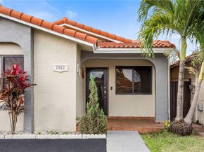 2462 W 65th St, Hialeah FL 33016